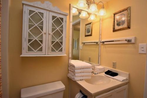 Driftwood Towers 4H by Bender Vacation Rentals - image 9