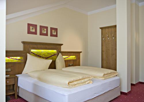 Deluxe One-Bedroom-Apartment