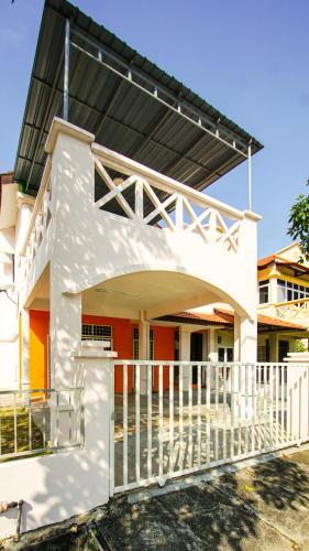 Paradise Home