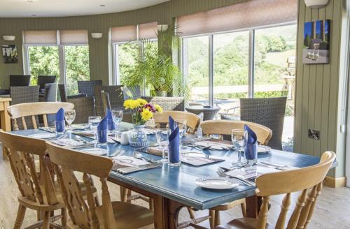 restavracija, Llanerchindda Farm Guest House in Cynghordy