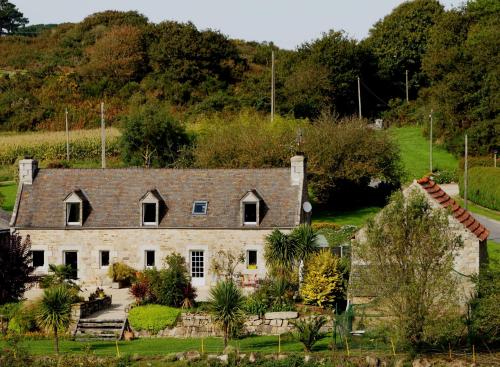 Longère en campagne à 10 min de la mer gîte à louer Coat-ivelec