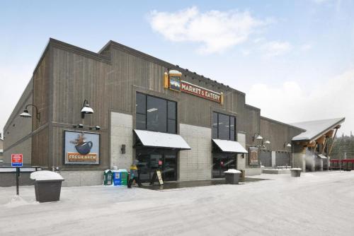 New Luxury Loft #207 Near Resort With Huge Hot Tub & Views - FREE Activities & Equipment Rentals Daily - image 8