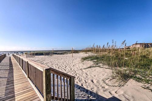 Coastal Condo Featured on Beachfront Bargain Hunt! - image 4