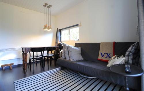 IRIS TOP 3 DESIGN APARTMENT - image 14