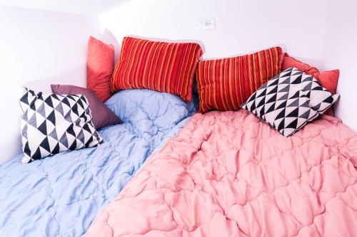 1 queen bed, 1 double bed, 1 sofa bed