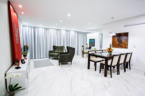 Loft Design, Amplo, Modern com Ar Condicionado em Alto de Pinheiros in Alto de Pinheiros