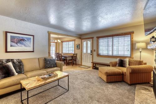 North Upper Truckee Retreat - image 7