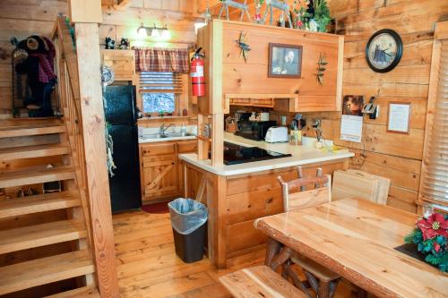 SWEET SERENITY - 2 Bedrooms 2 Baths Sleeps 6 home - main image