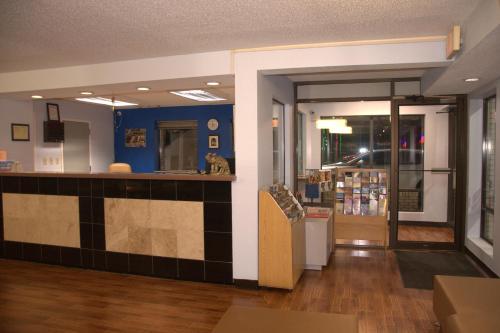 百威酒店 百威酒店