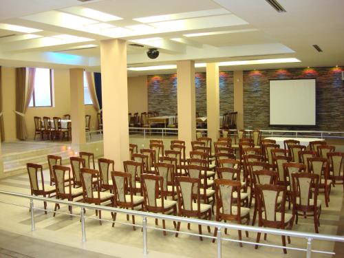 National Palace Spa & Wellness Hotel - image 8