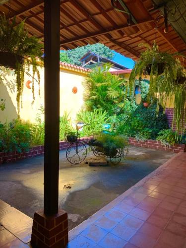 Bonita casa estilo colonial in Antigua Guatemala, Guatemala - reviews,  price from $105 | Planet of Hotels