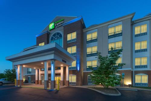 Holiday Inn Express Hotel & Suites Woodbridge, an IHG Hotel