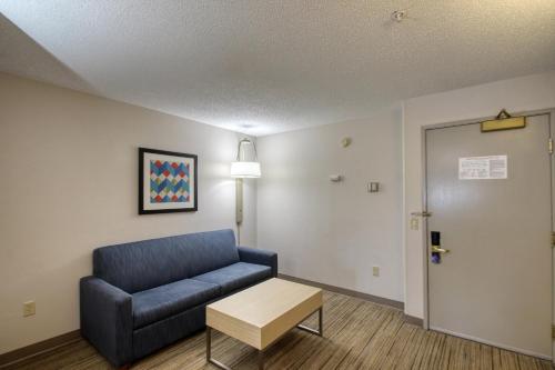 Holiday Inn Express Hotel & Suites Oshkosh - State Route 41