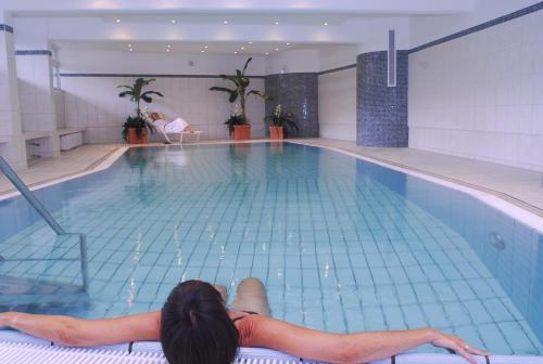Swimmingpool, Hotel Strandidyll in Gromitz