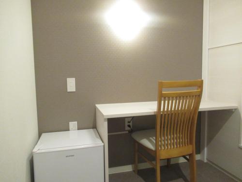Twin Cabin Capsule Room for Male Only - Non-Smoking