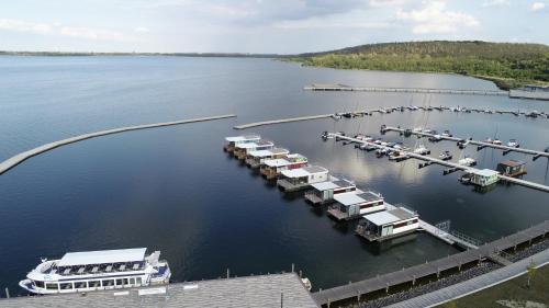 A szálláshely kívülről, Hausboote Marina Braunsbedra in Lobervorstadt