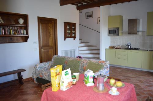  Apartment with private garden in Tuscany in Asciano