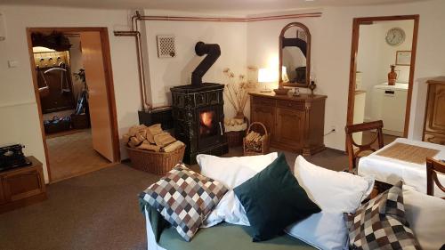 Chalupa na Šumavě, od soboty do soboty (Chalupa na Sumave, od soboty do soboty) in Nová Ves