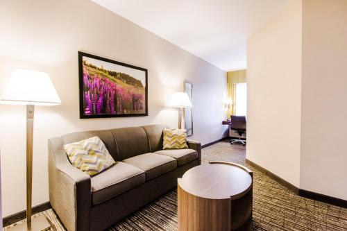 Candlewood Suites West Edmonton - Mall Area By IHG - image 3