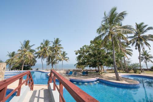 By The Ocean at ChoKa Cottages- La Mera Shanzu Mombasa La Mera