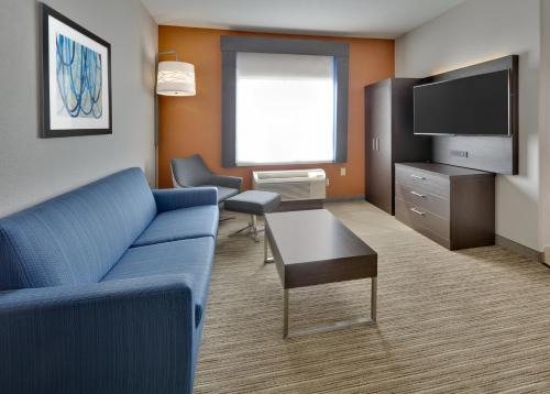 Holiday Inn Express Hotel & Suites Duncanville