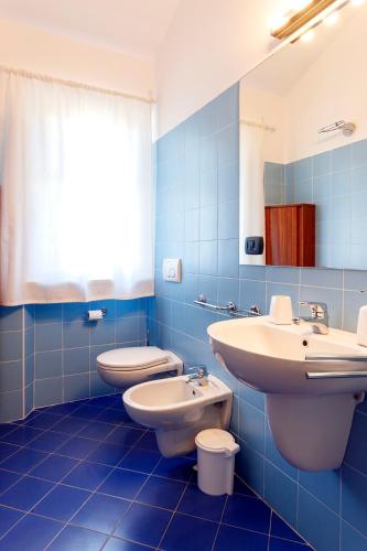 Bathroom, Tenuta Fonte Mosco' in Ponzano Di Fermo