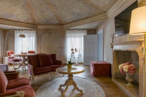 Rooms Castelvecchio - Palazzo Canossa 3