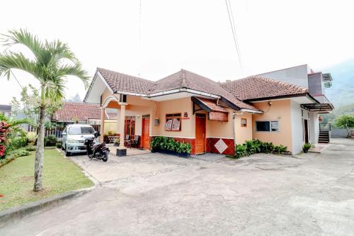 Villa Rose Malang