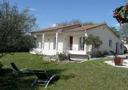 Holiday villa for rent with private pool near Uzes - Gard - South France gîte à louer Sauzet