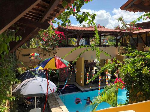 2 bedrooms, 5 beds