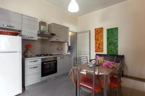  Economico trilocale vicino spiaggia Ionio m527 in Sant'Isidoro