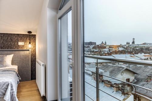 InLvivApartment on Hazova str (5) - main image
