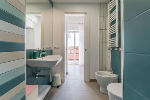 Piazza Navona Panoramic Penthouse - image 7