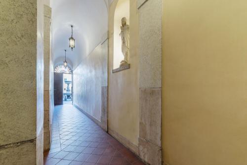 Piazza Navona Panoramic Penthouse - image 13