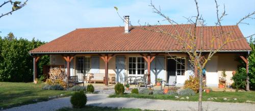 Villa 8pers. deluxe gîte à louer Le Roc