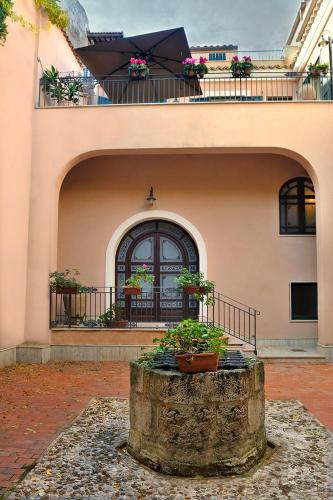 Facilities, Palazzo Bella in Campobello di Licata