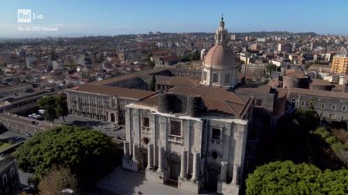 Benedettini Palace - exclusive suites & views - image 11