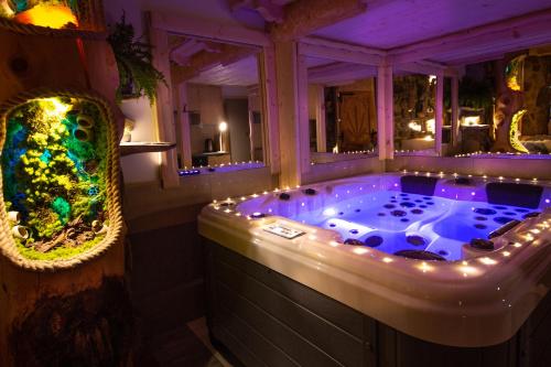 Willa Przy Dolinie Kościeliskiej - Prywatne Jacuzzi & Sauna - image 2
