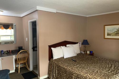 Queen Room