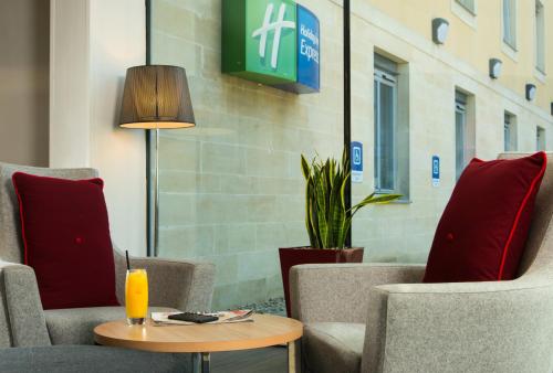 Holiday Inn Express Bath, an IHG Hotel