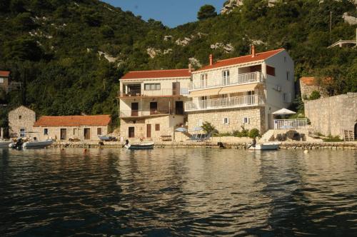 Viesnīcas āriene, Studio Sea Song in Mljet