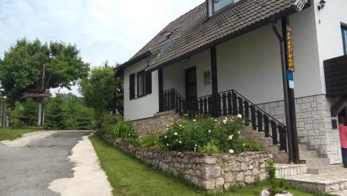  Guest House Nevenka, Pension in Poljanak