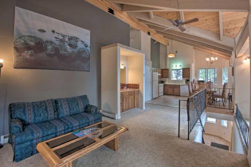 Stateline Ski House: Walk to Boulder Lift! in Kingsbury (NV)