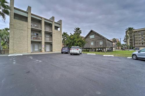 Pet-Friendly South Padre Condo Steps to Shore - image 3