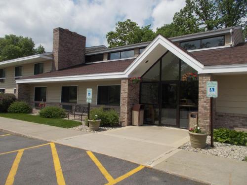 . Boarders Inn and Suites by Cobblestone Hotels - Ripon