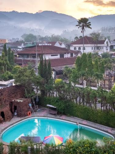 Surrounding environment, Three Eight Front One Boutique Batu Malang in Batu