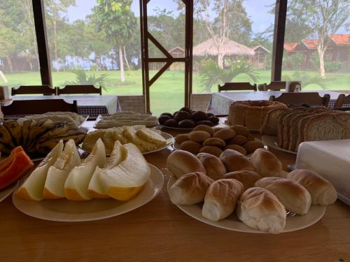 Φαγητό και ποτό, Alta Vista Amazon Lodge in Μανακαπουρου