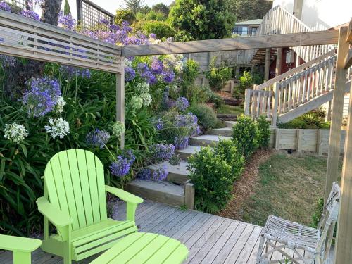 Pretty on Paku, Tairua - Cottage in Tairua
