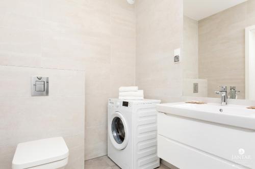 Jantar Apartamenty - Nadmorskie Tarasy SPA - image 7
