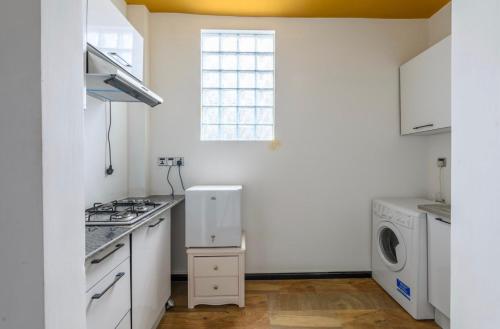 Amaze Residence luxury 2 bedroom apartment 4 in Boralesgamuwa